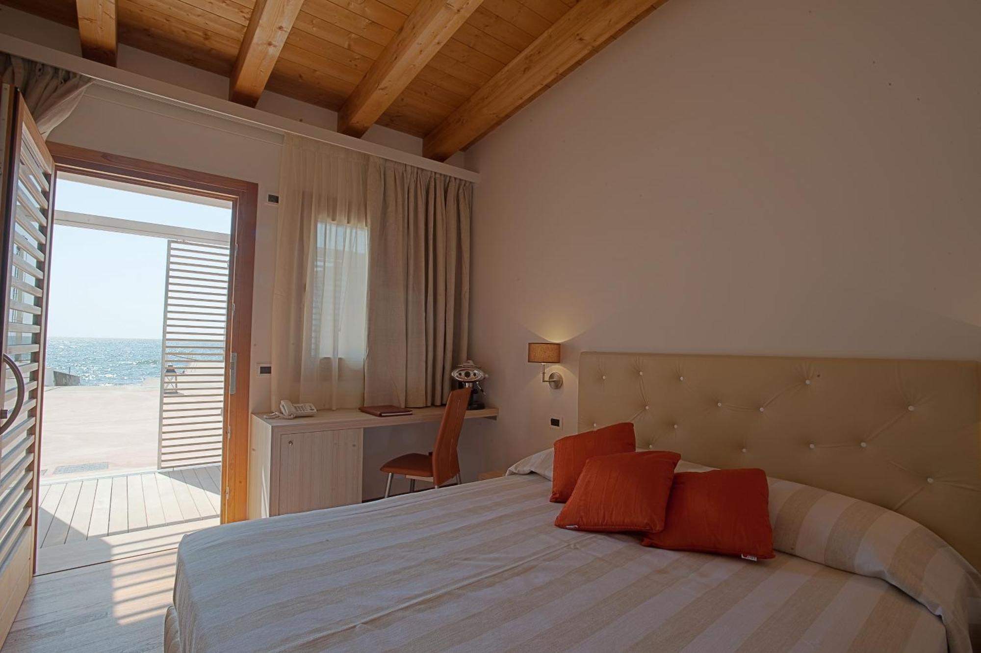 Tre Merli Beach Hotel Trieste Exterior photo